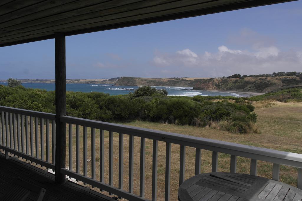 Clifftop Hotel Smiths Beach Room photo