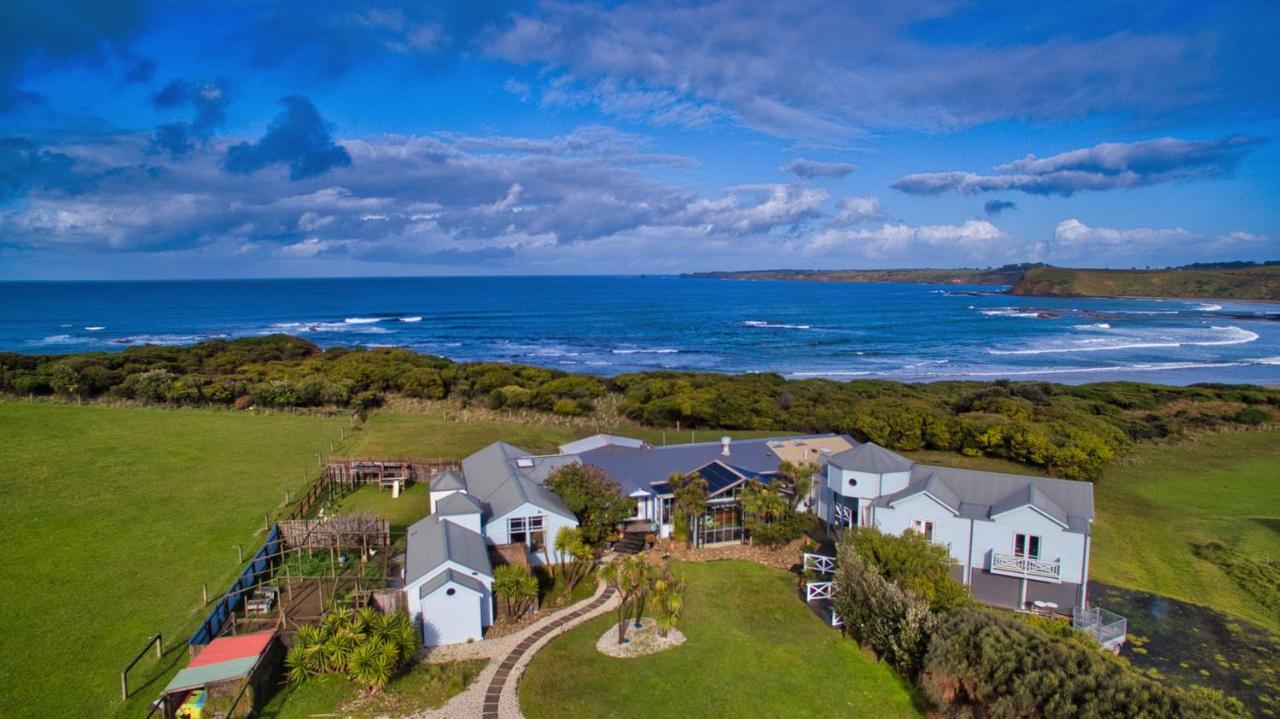 Clifftop Hotel Smiths Beach Exterior photo