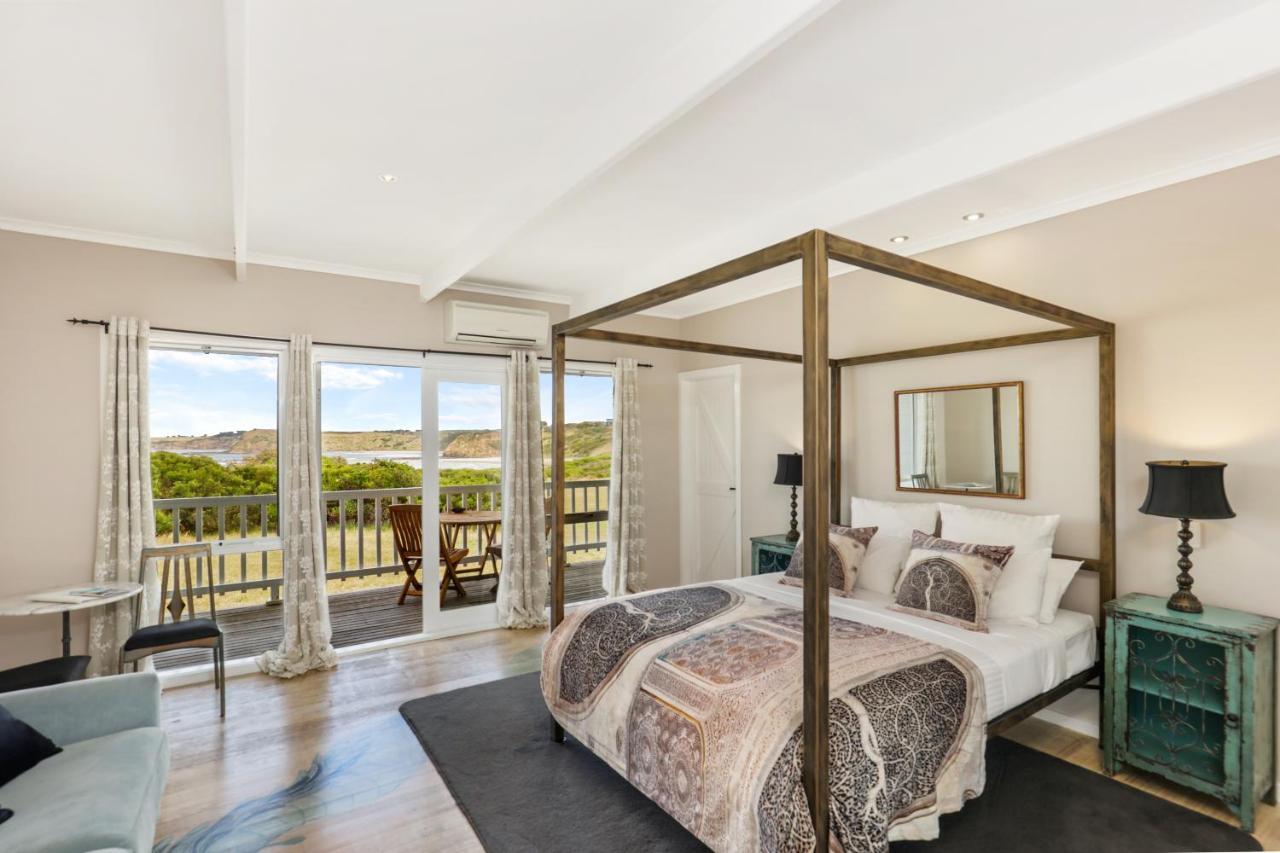 Clifftop Hotel Smiths Beach Exterior photo